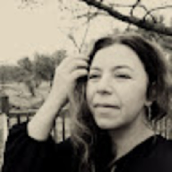 Meet your Posher, Daniela - Picture 1 of 1